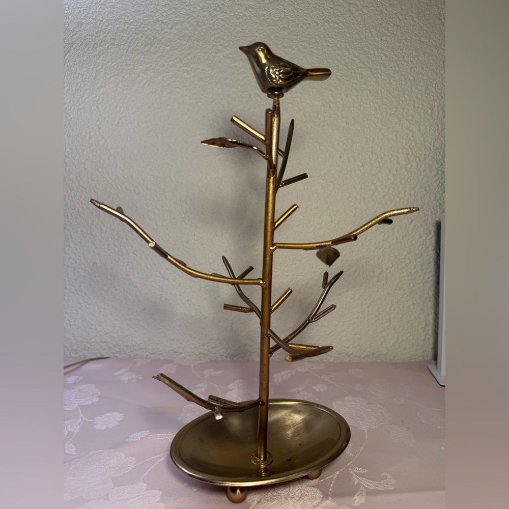 Chic Gold Jewelry Holder with Bird Accent